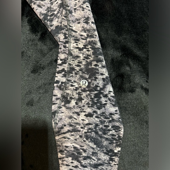 Lululemon NWOT Base Pace High-Rise Tight sz 4 Estuary Grey Multi - Picture 7 of 11